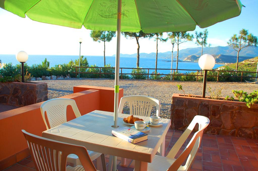 Turas Club Case Vacanze Bosa Szoba fotó